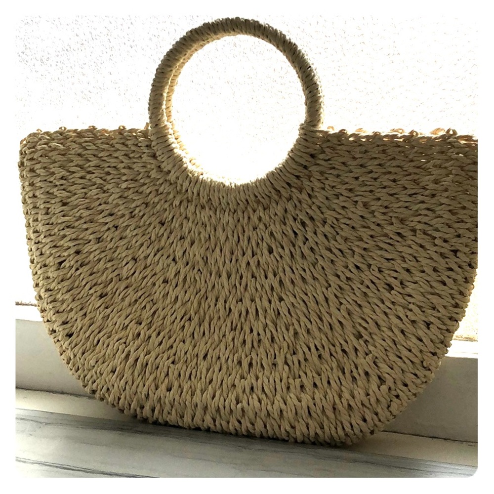 Straw tote bag